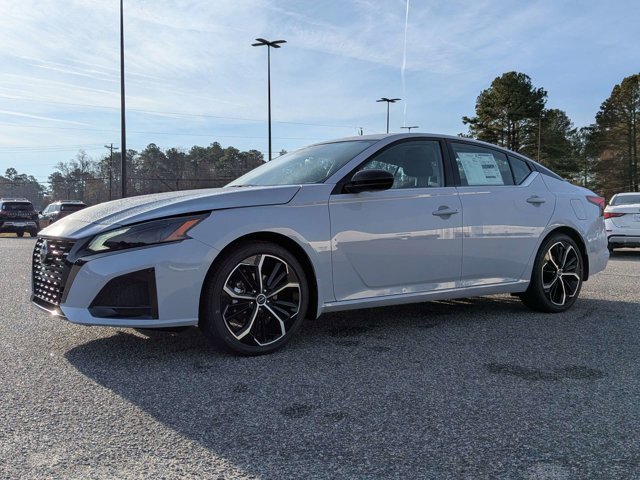 New 2025 Nissan Altima 2.5 SR image 8