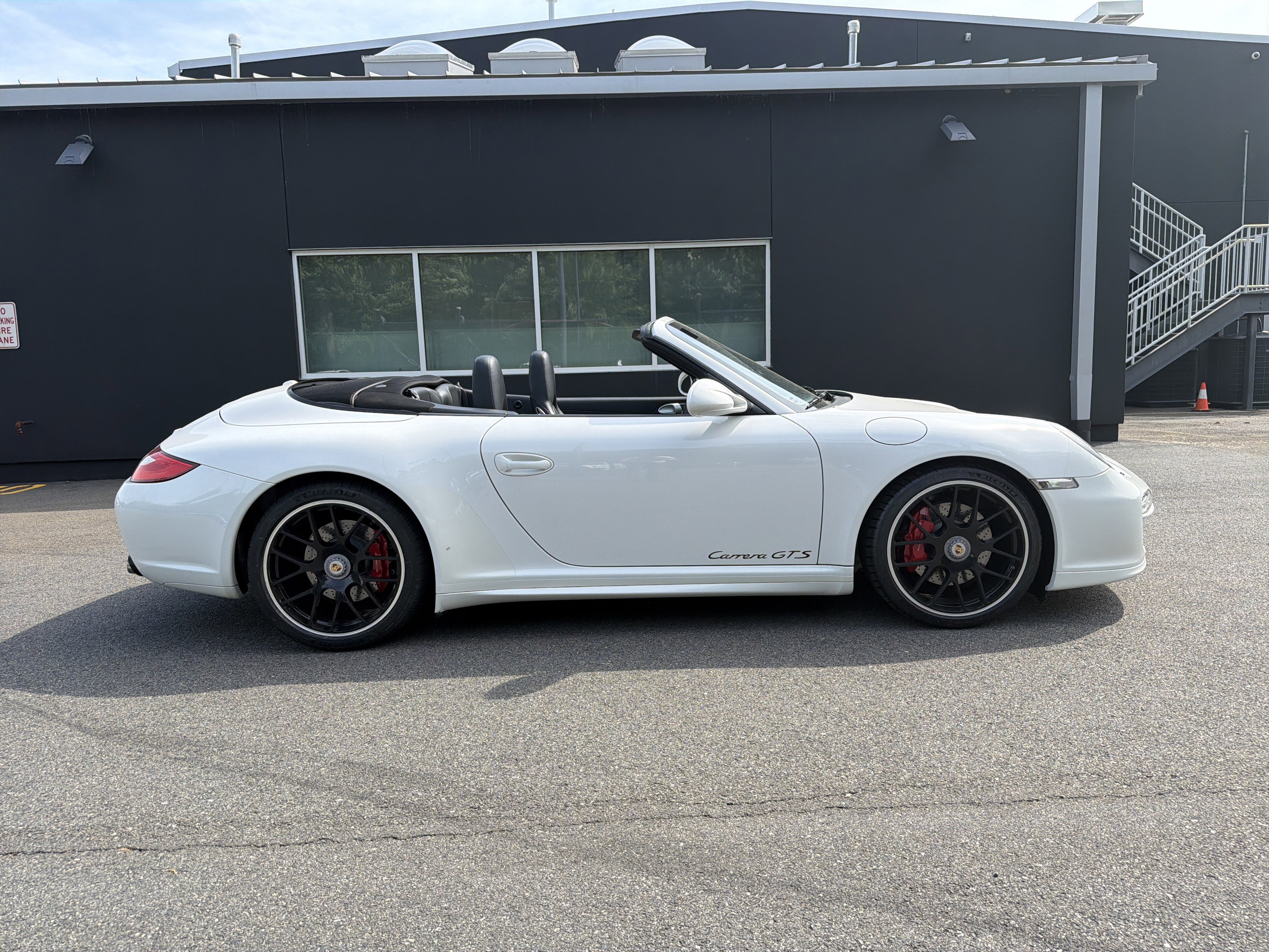 Used 2011 Porsche 911 Carrera GTS RWD image 10