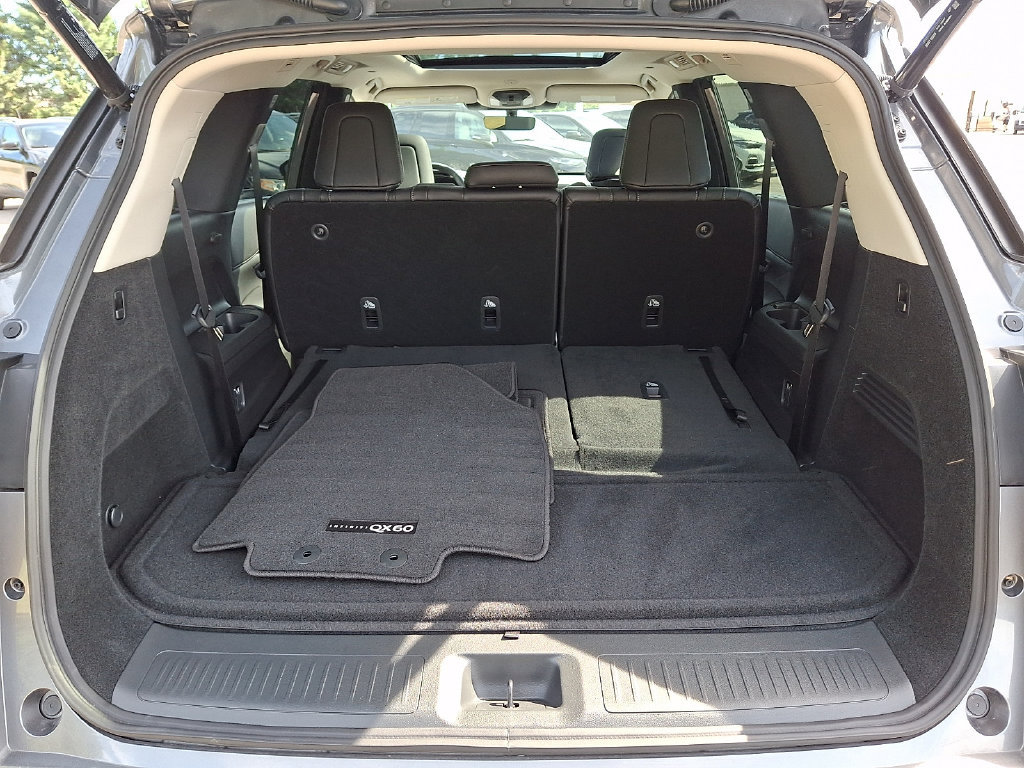 Certified 2026 INFINITI QX60 Luxe w/ Family Package AWD/4WD image 29