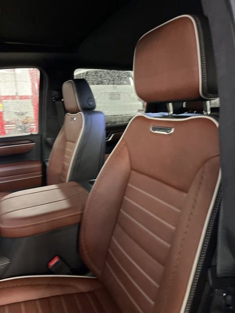 Used 2025 GMC Sierra 1500 Denali Ultimate image 13