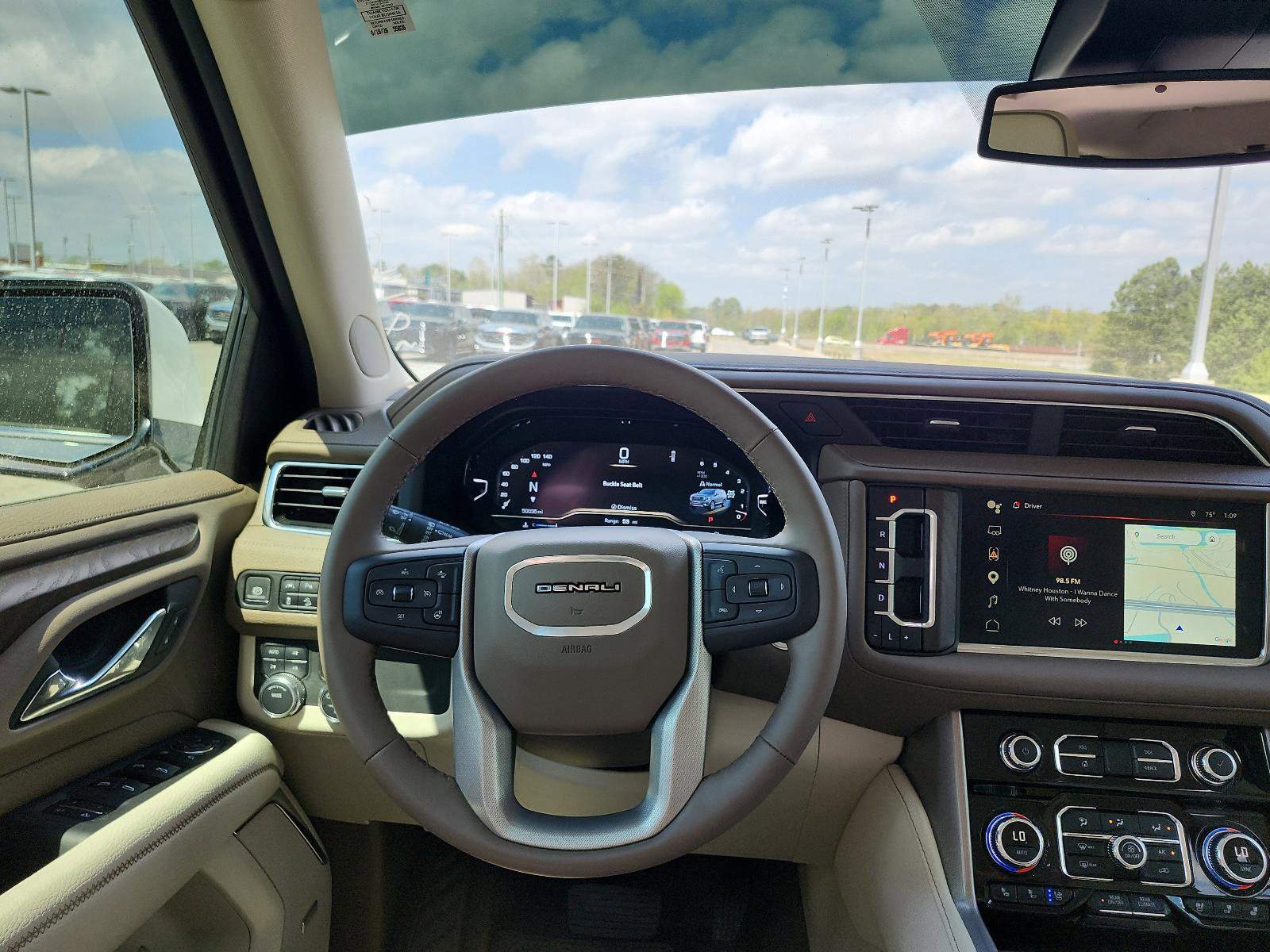 Used 2024 GMC Yukon Denali image 16