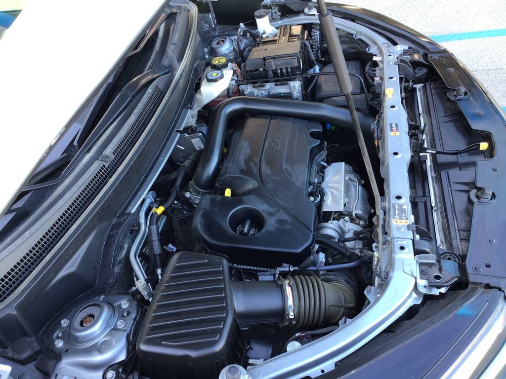 Used 2023 Chevrolet Equinox Premier w/ Redline Edition FWD image 36
