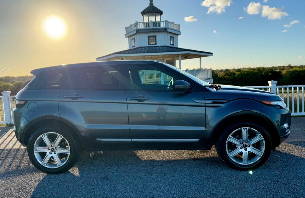 Used 2015 Land Rover Range Rover Evoque Pure Plus image 4