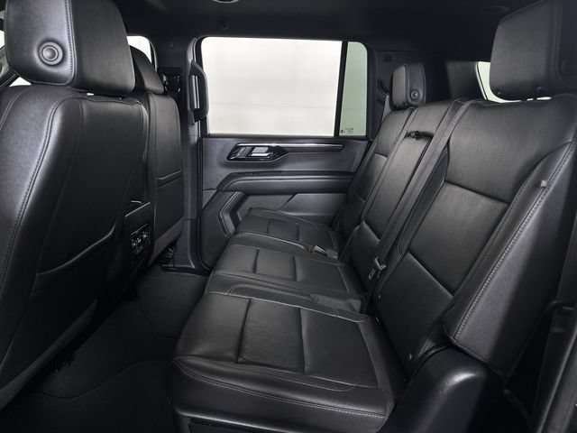 Used 2025 Chevrolet Suburban LT AWD/4WD image 26
