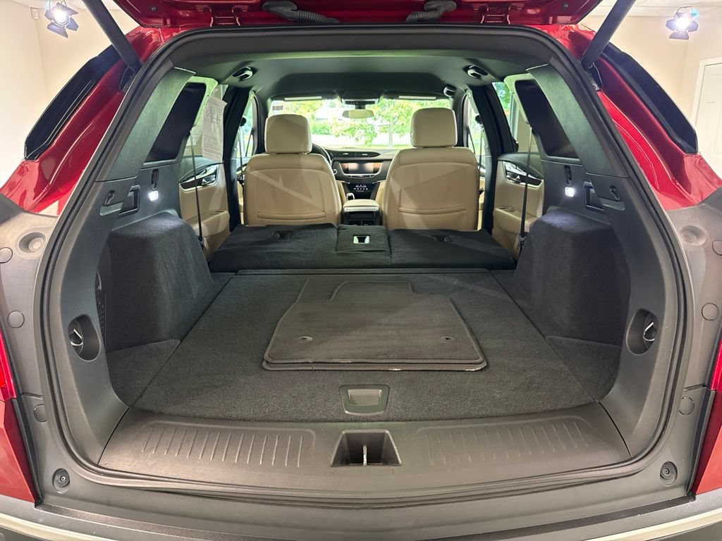 Used 2019 Cadillac XT5 FWD image 17