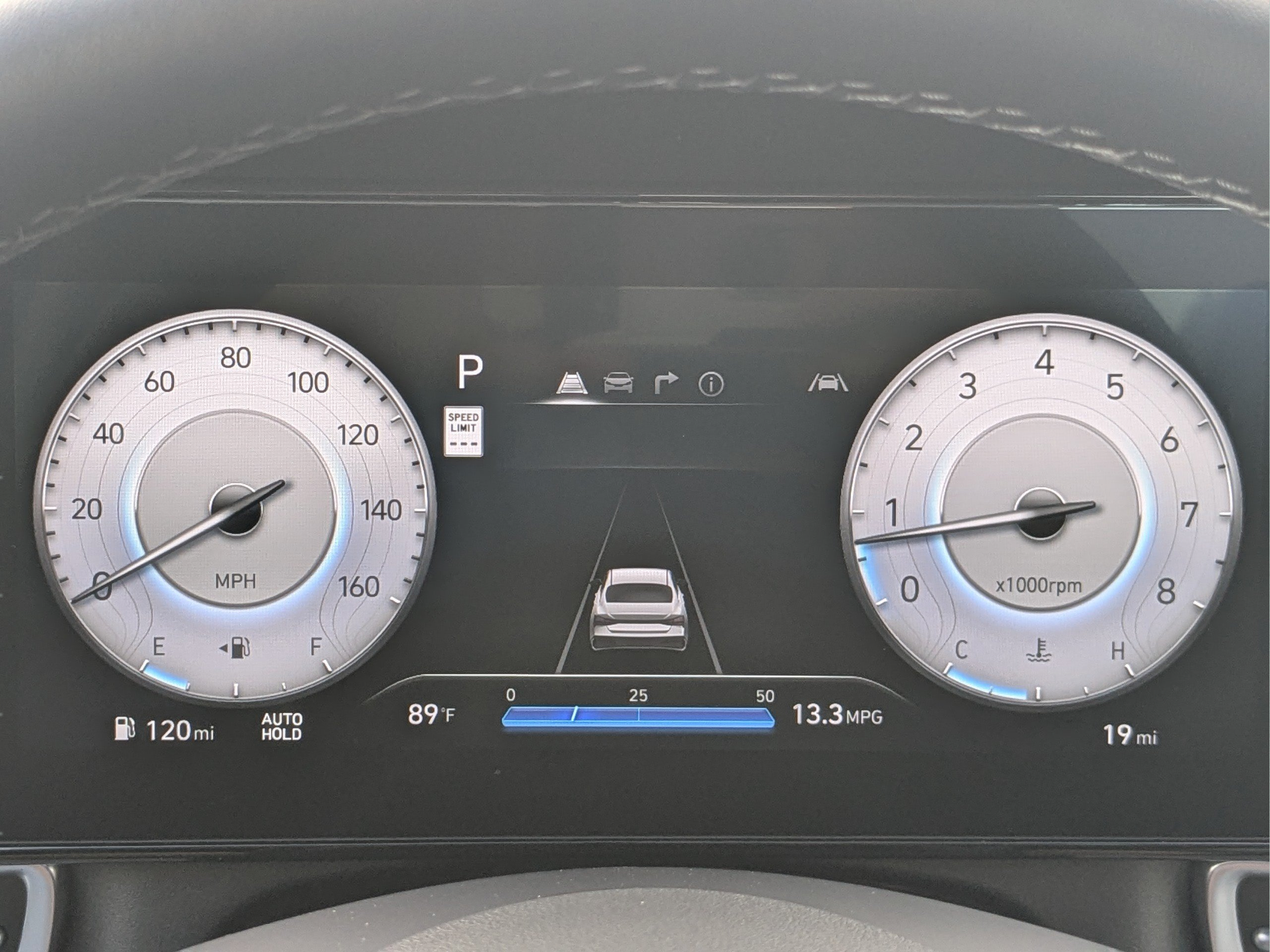 New 2026 Hyundai Elantra Limited FWD image 30