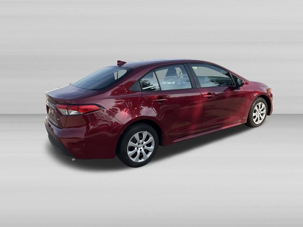 Used 2025 Toyota Corolla LE FWD image 5