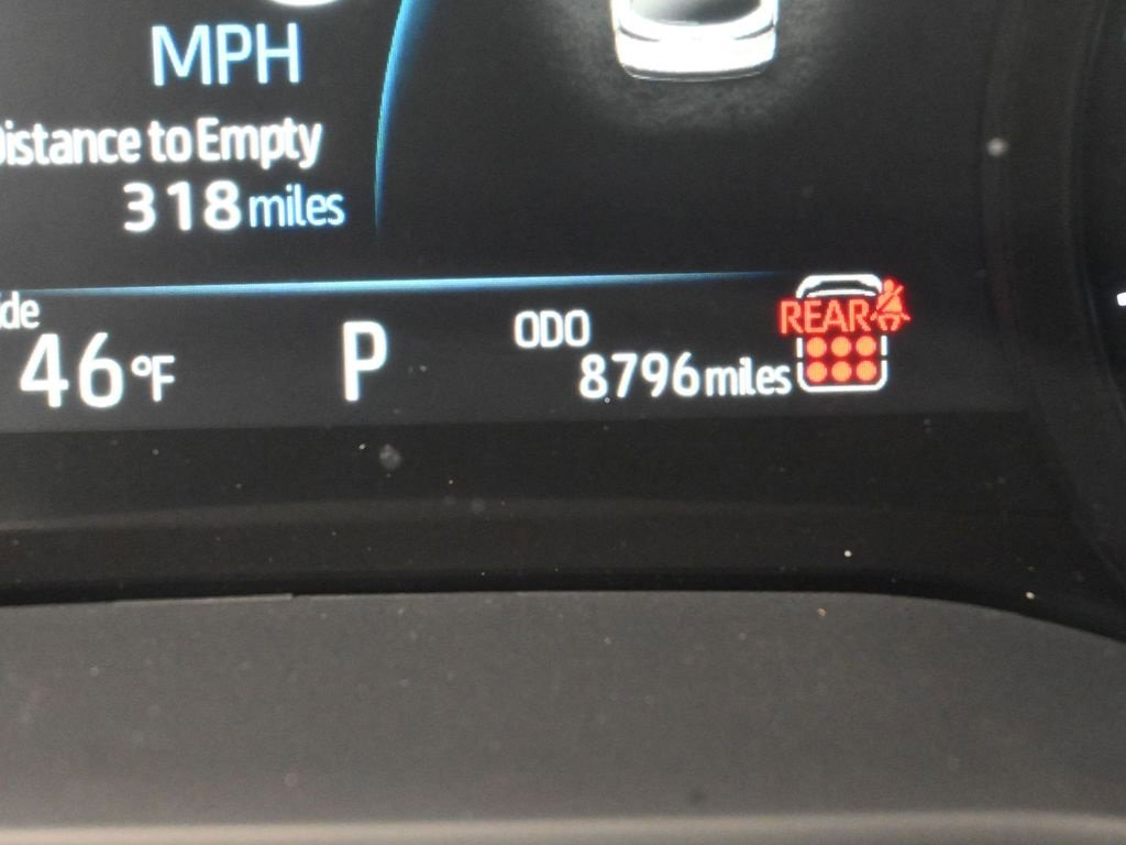 Used 2025 Toyota Sienna LE image 19