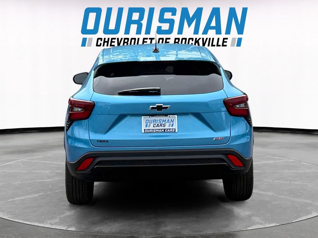 New 2026 Chevrolet Trax RS w/ Sunroof Package FWD image 5