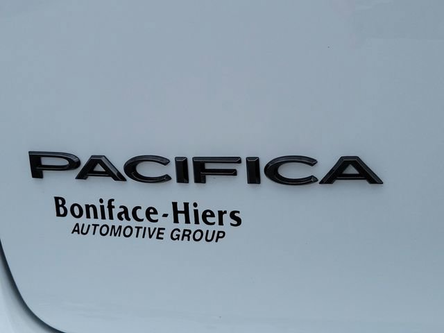 New 2026 Chrysler Pacifica Select FWD image 6
