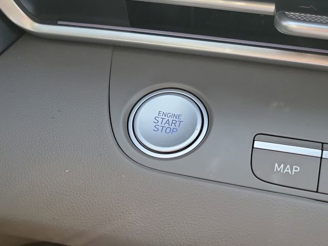 Certified 2025 Hyundai Elantra SEL image 8