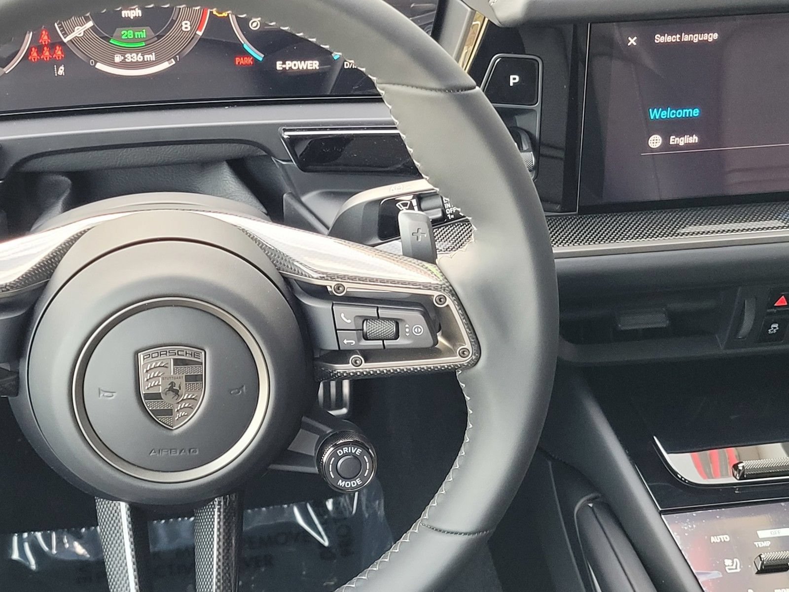 New 2025 Porsche Cayenne Turbo AWD/4WD image 16