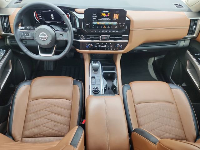 Used 2023 Nissan Pathfinder Platinum AWD/4WD image 21