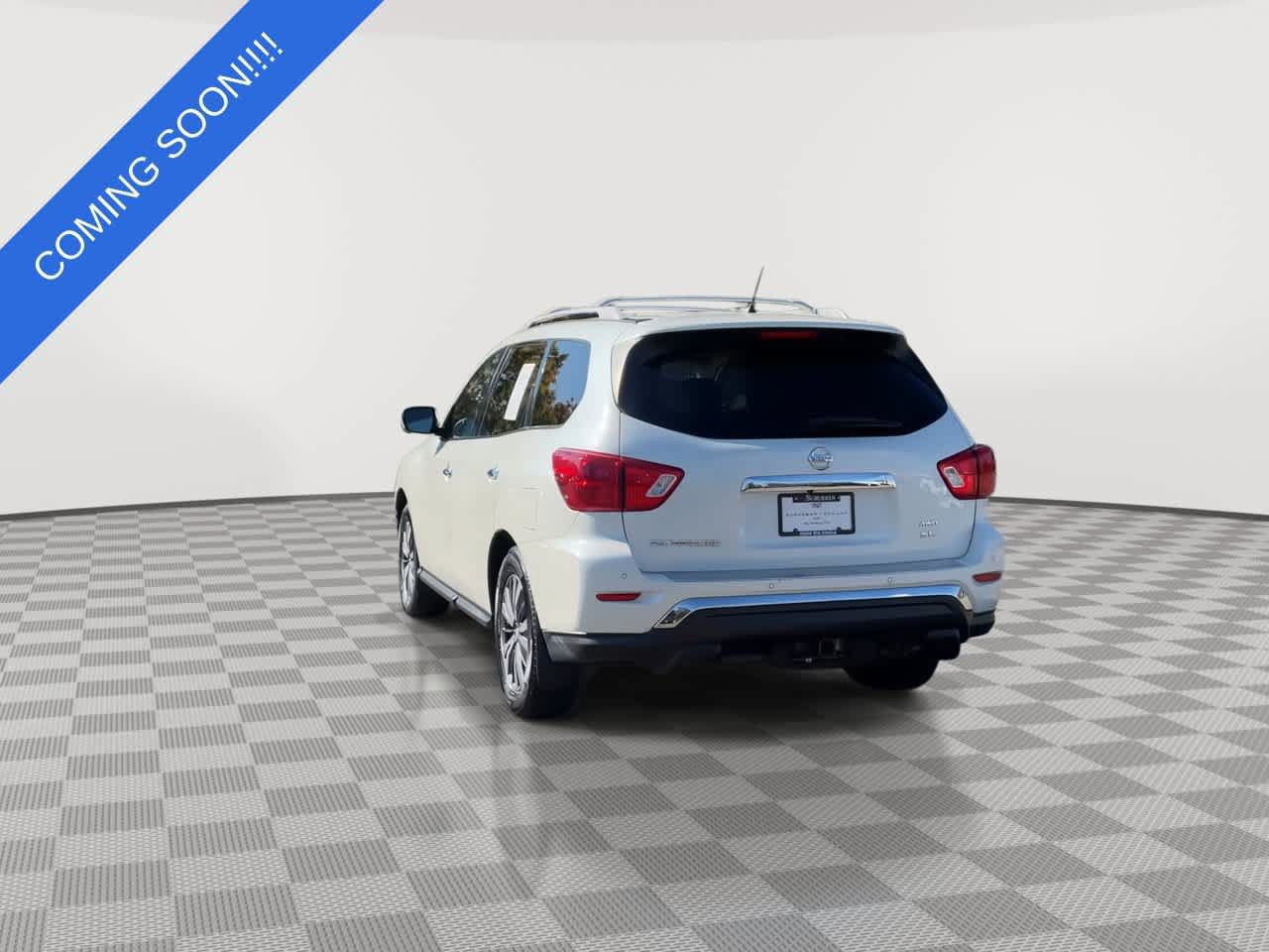 Used 2017 Nissan Pathfinder SL w/ SL Tech Package AWD/4WD image 7