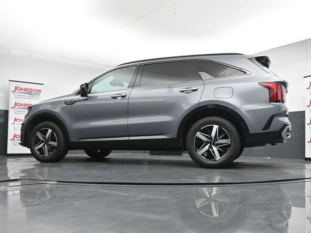 Used 2021 Kia Sorento EX image 24