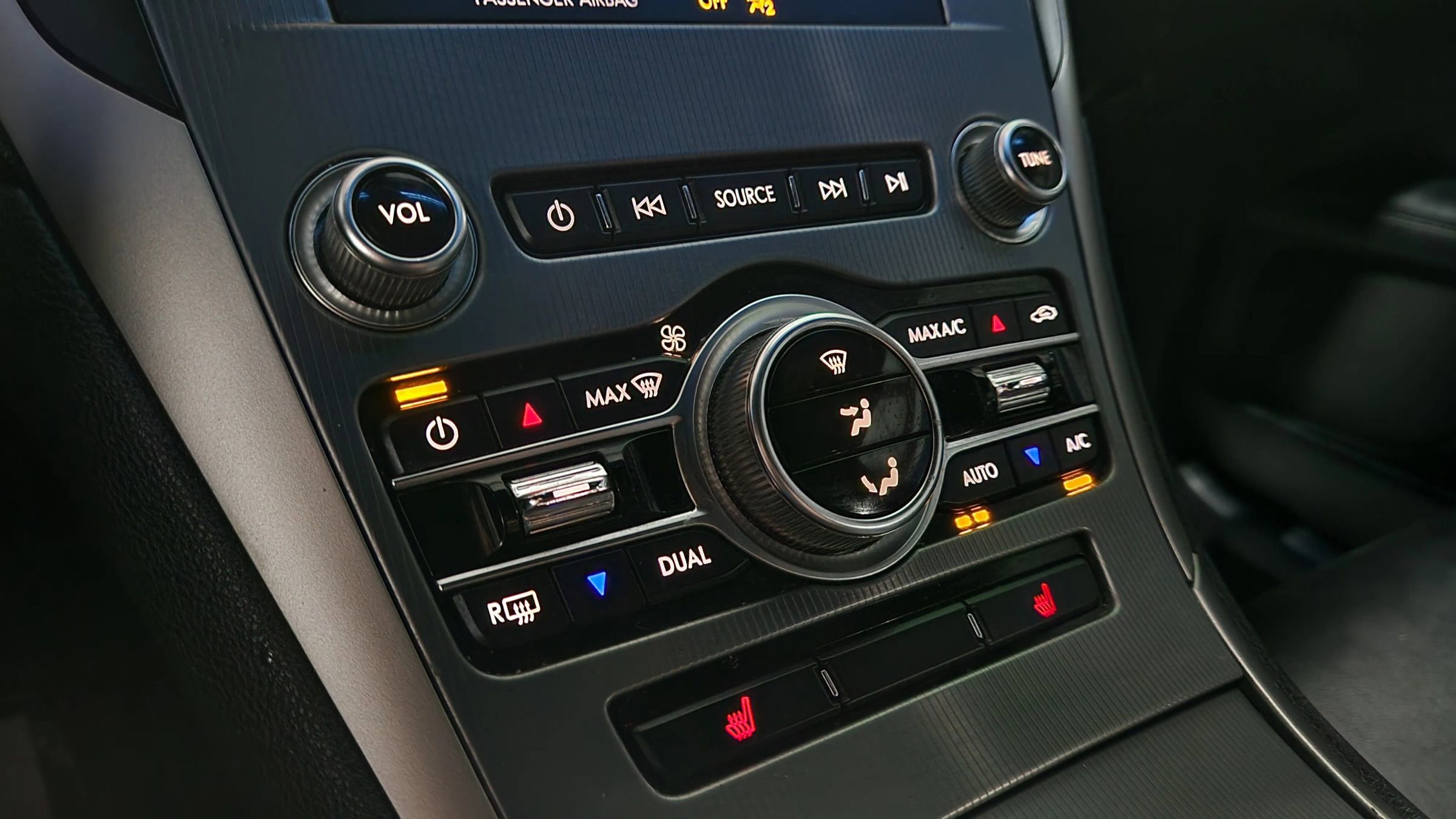 Used 2020 Lincoln MKZ image 32