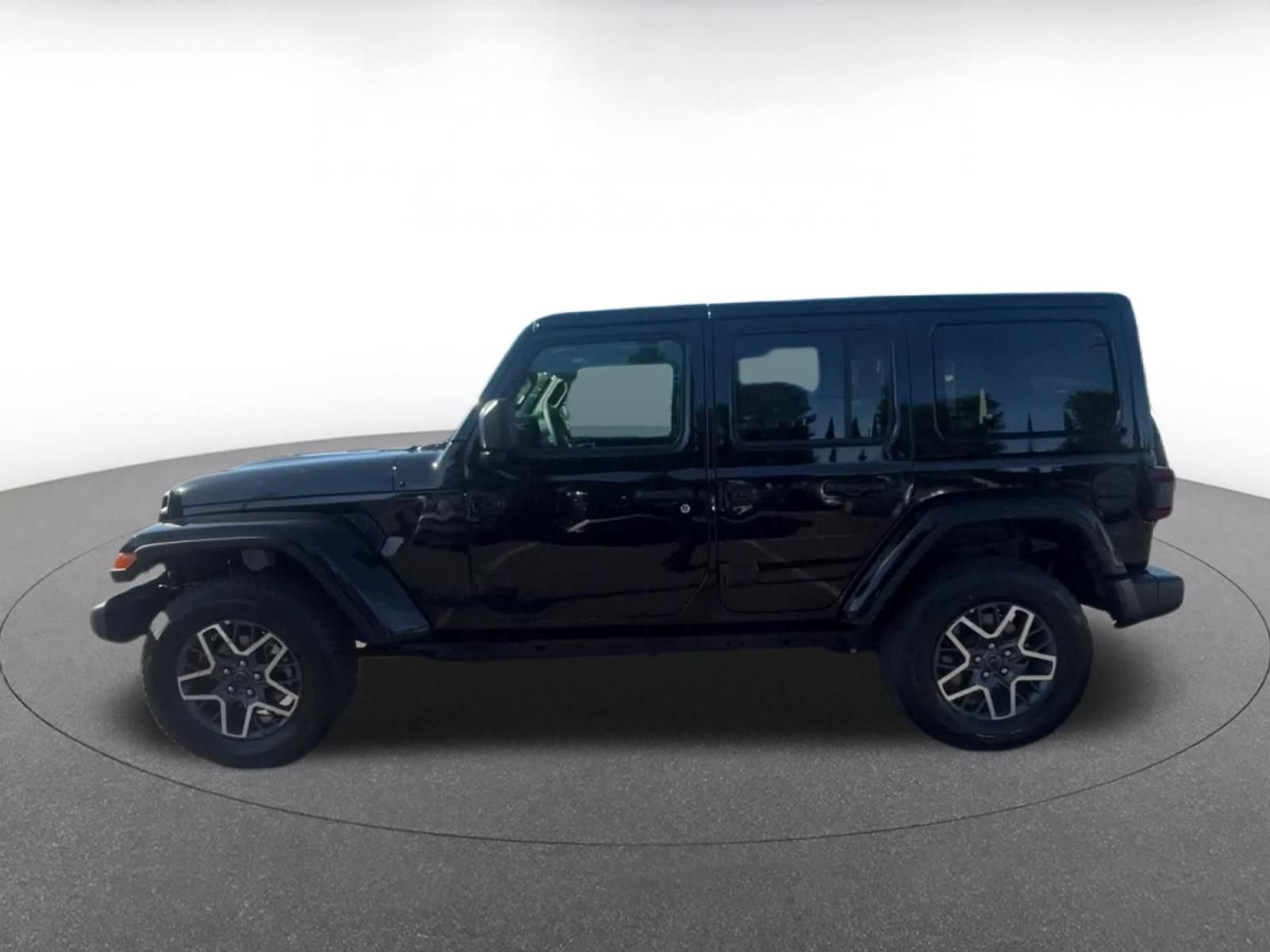 Used 2025 Jeep Wrangler Unlimited Sahara AWD/4WD image 9