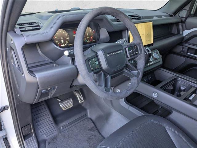 Certified 2023 Land Rover Defender 110 V8 image 10