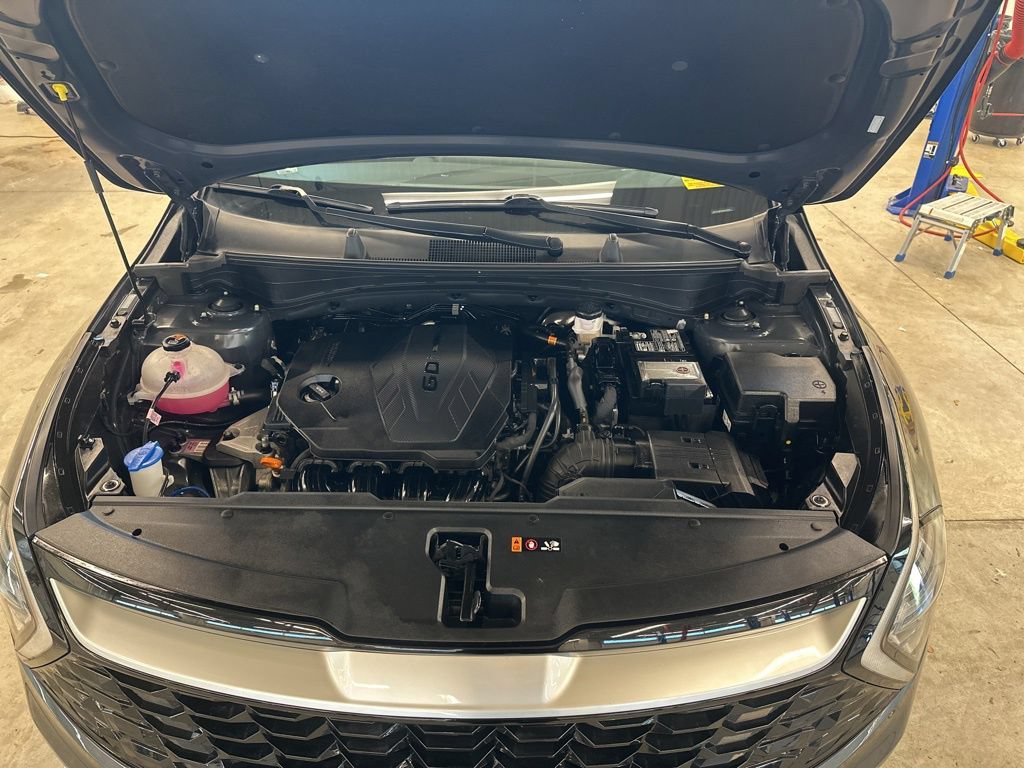 Certified 2024 Kia Sportage EX AWD/4WD image 32