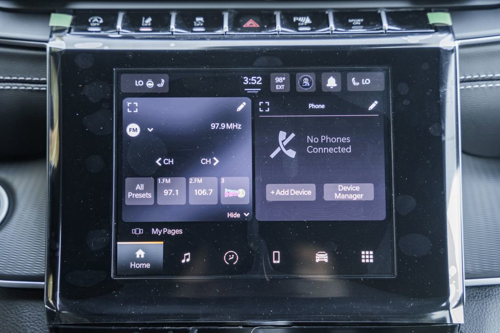 New 2025 Jeep Grand Cherokee Laredo X w/ Luxury Tech Group I image 23