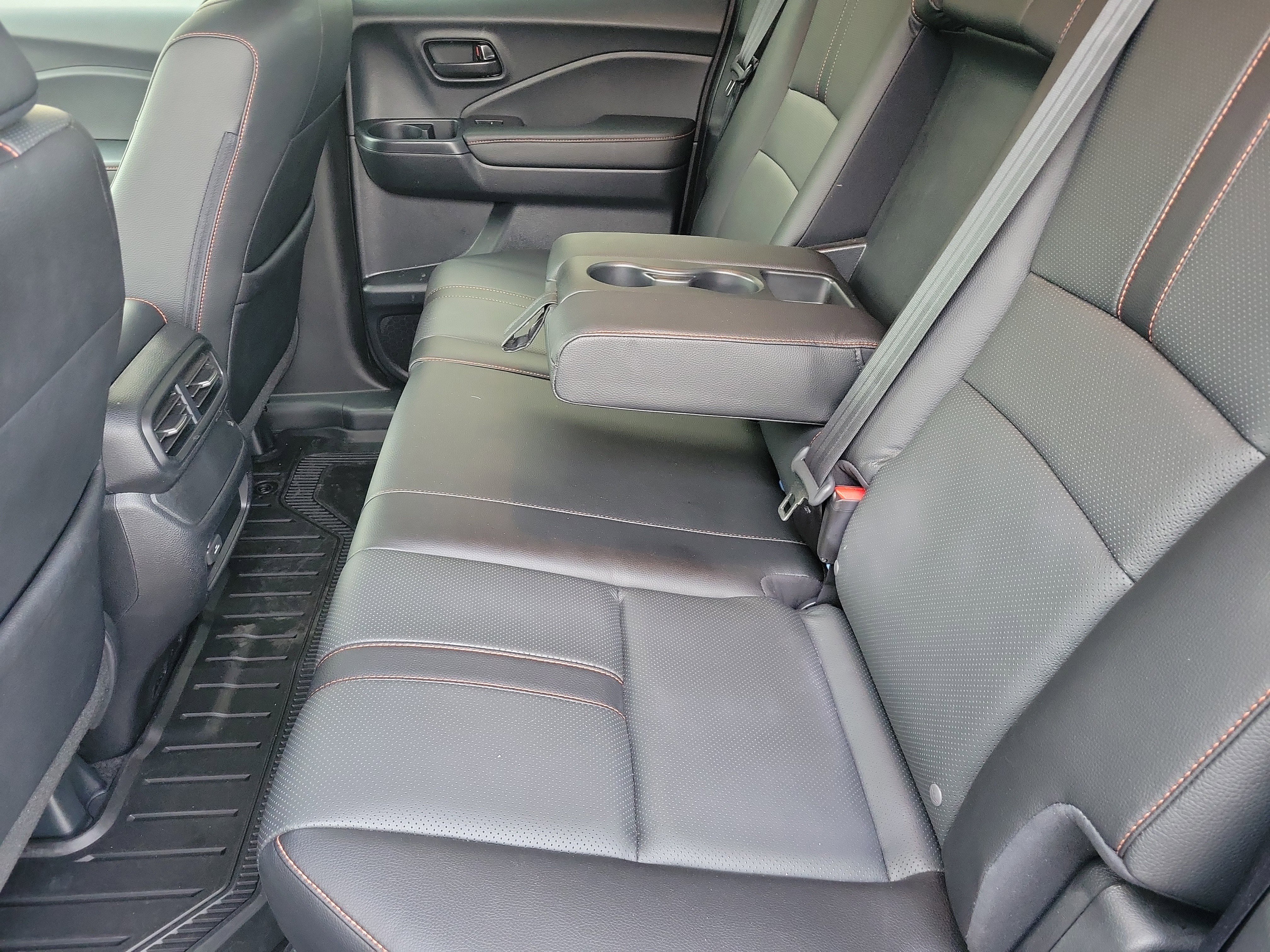 Used 2025 Honda Ridgeline TrailSport image 12