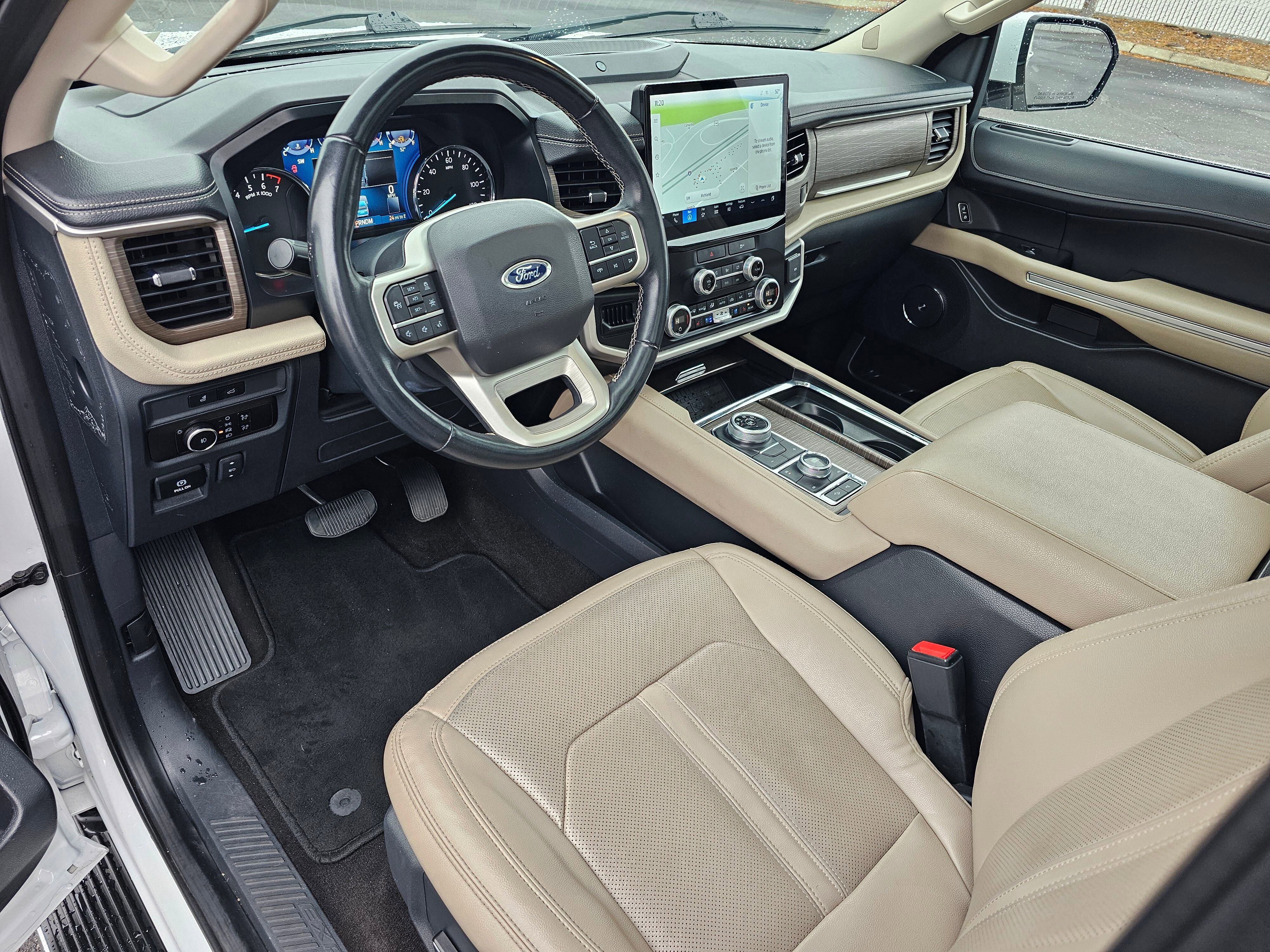 Used 2023 Ford Expedition Max Limited image 2