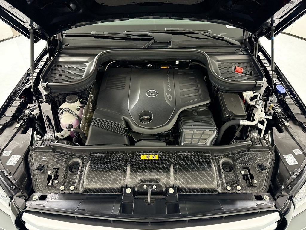 New 2026 Mercedes-Benz GLS 450 4MATIC image 30