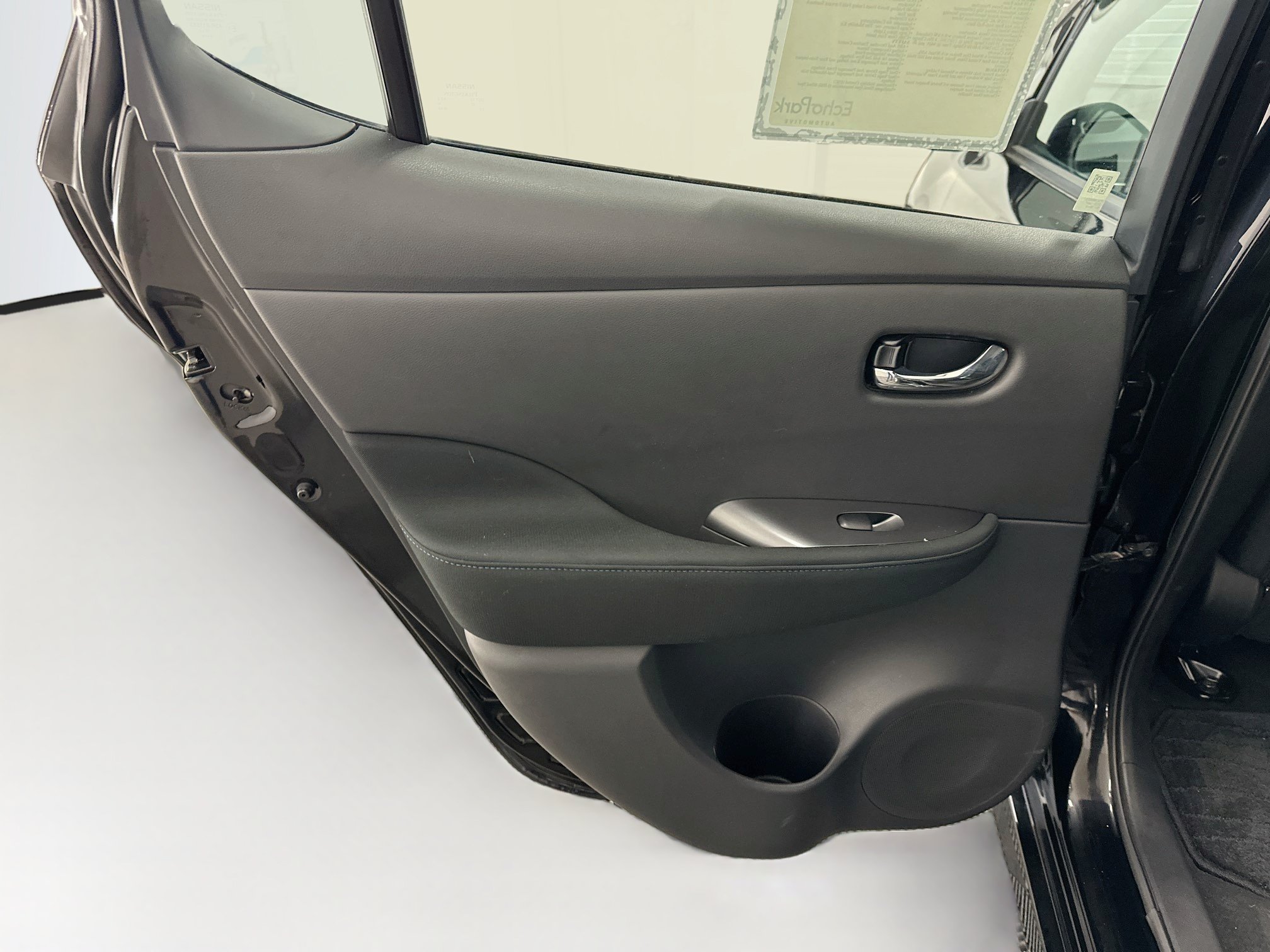 Used 2025 Nissan Leaf S FWD image 26