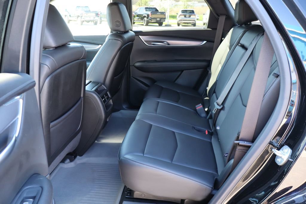 Used 2025 Cadillac XT5 Luxury AWD/4WD image 36