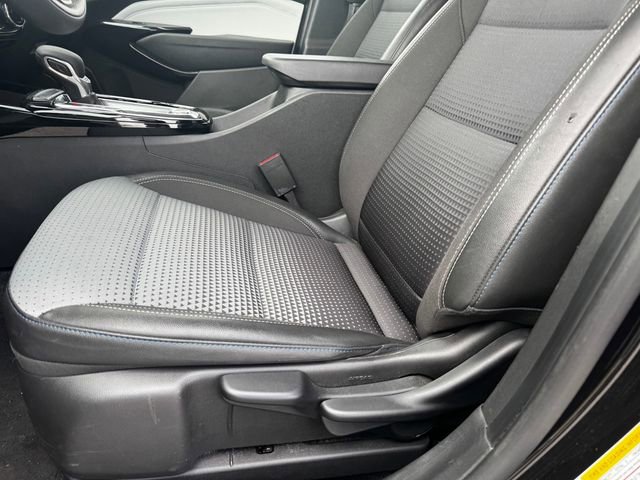 Used 2025 Chevrolet Trax LT image 22