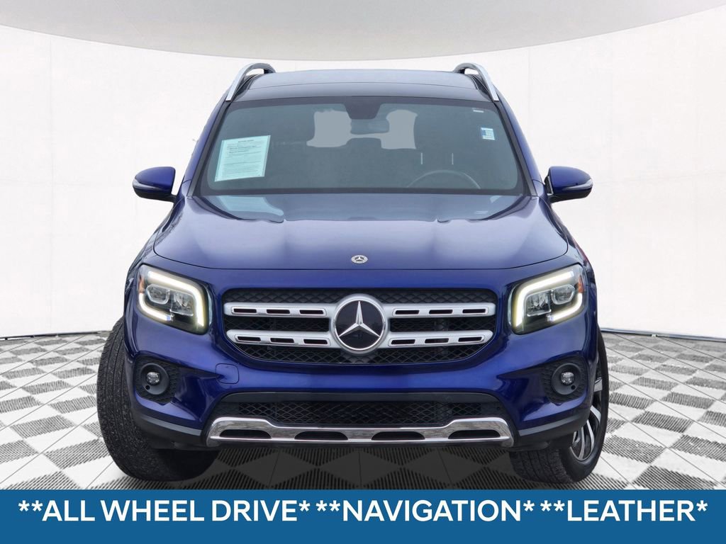 Used 2021 Mercedes-Benz GLB 250 4MATIC w/ Premium Package image 2