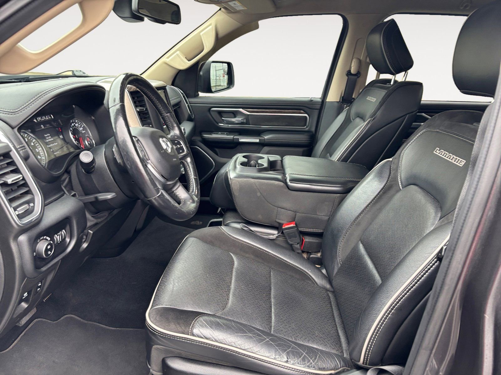 Used 2019 RAM 1500 Laramie image 9