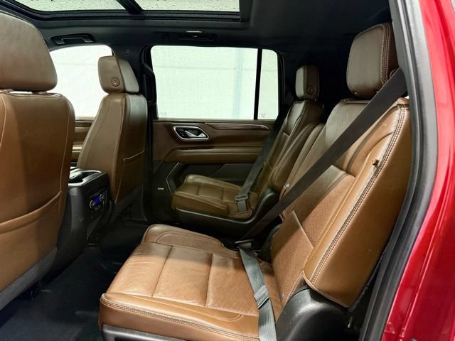 Used 2021 Chevrolet Suburban High Country w/ Premium Package AWD/4WD image 19