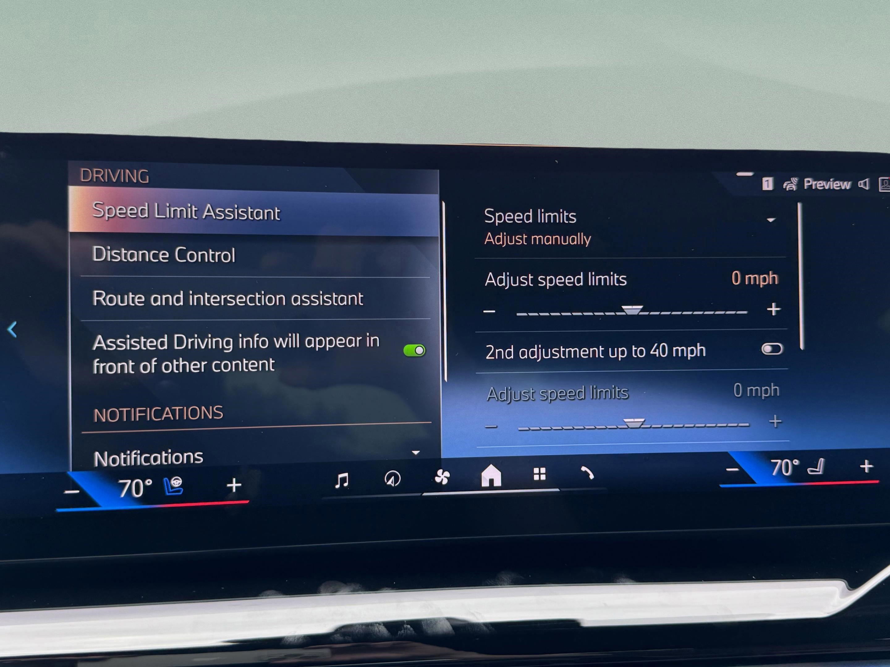 Used 2025 BMW 550e xDrive w/ Premium Package image 20