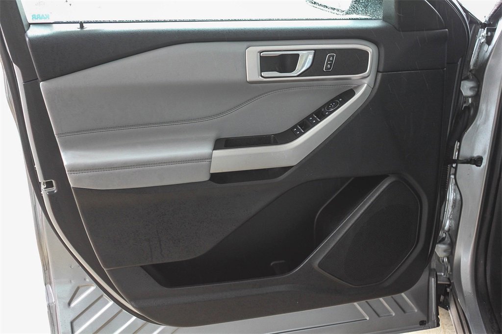 Used 2023 Ford Explorer XLT w/ Equipment Group 202A image 26