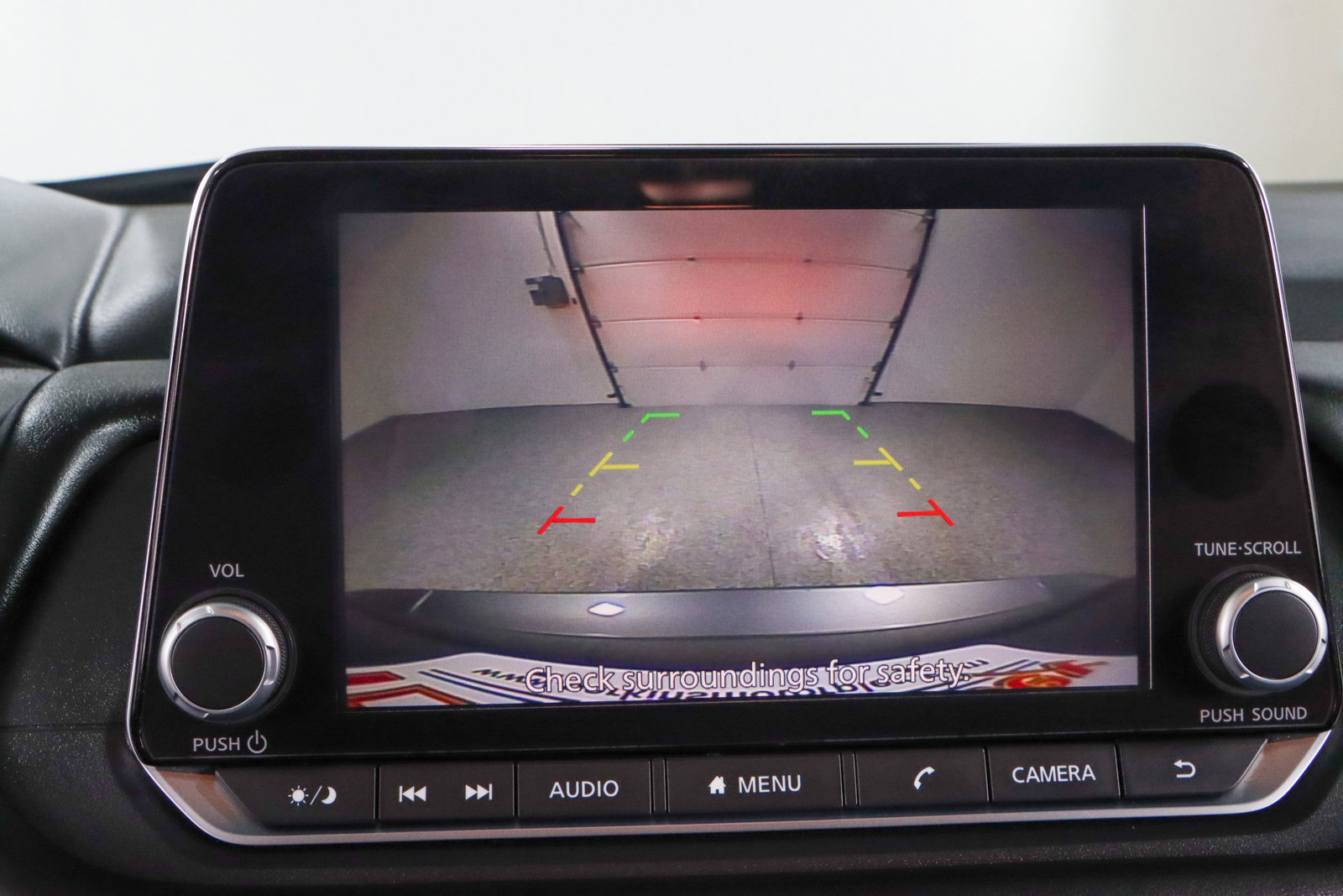 Used 2024 Nissan Rogue SV image 18