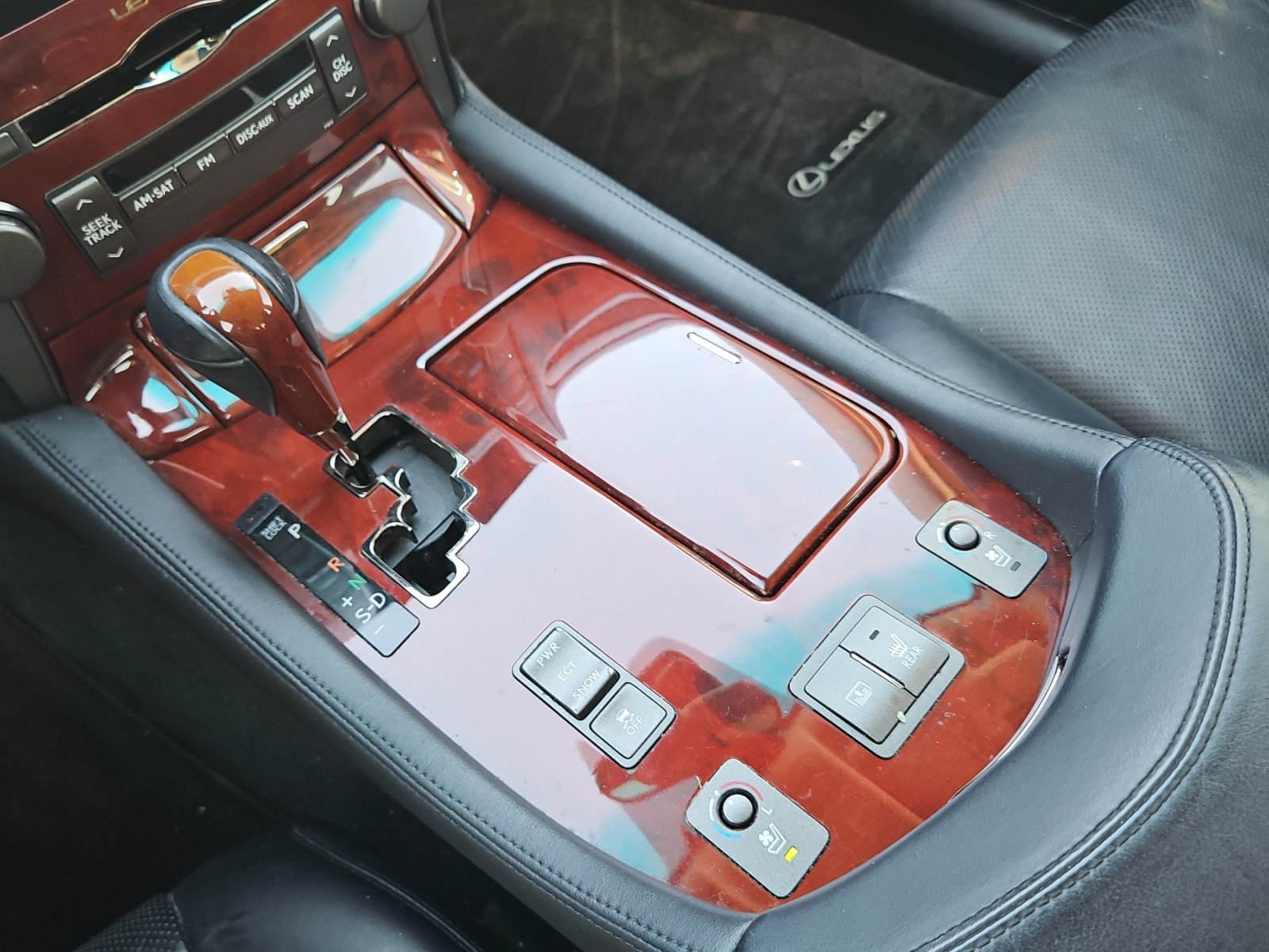 Used 2009 Lexus LS 460 RWD image 9
