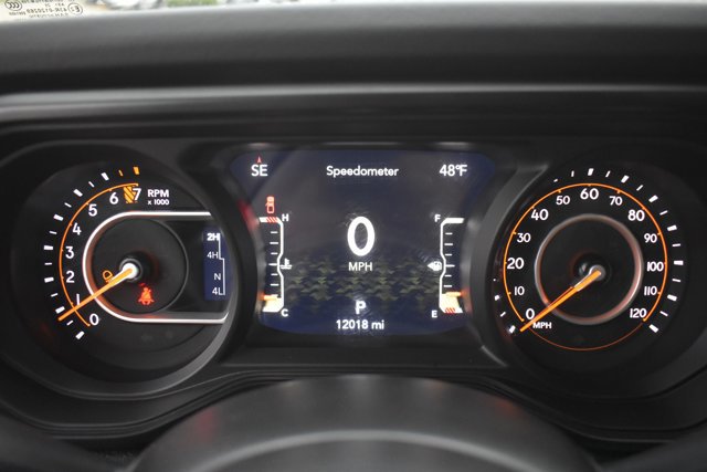 Used 2025 Jeep Gladiator Rubicon w/ Safety Group image 21