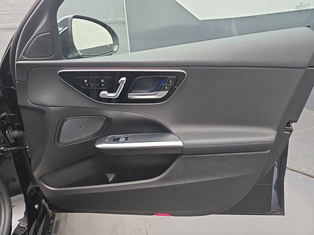 Used 2025 Mercedes-Benz C 300 Sedan image 49