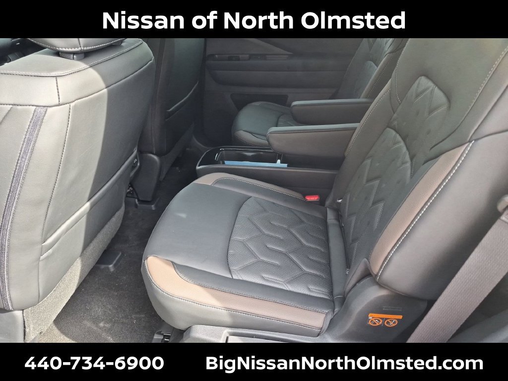New 2026 Nissan Pathfinder Platinum AWD/4WD image 18