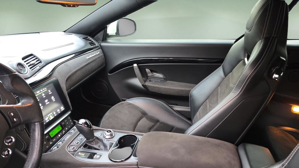 Used 2018 Maserati GranTurismo Sport image 28