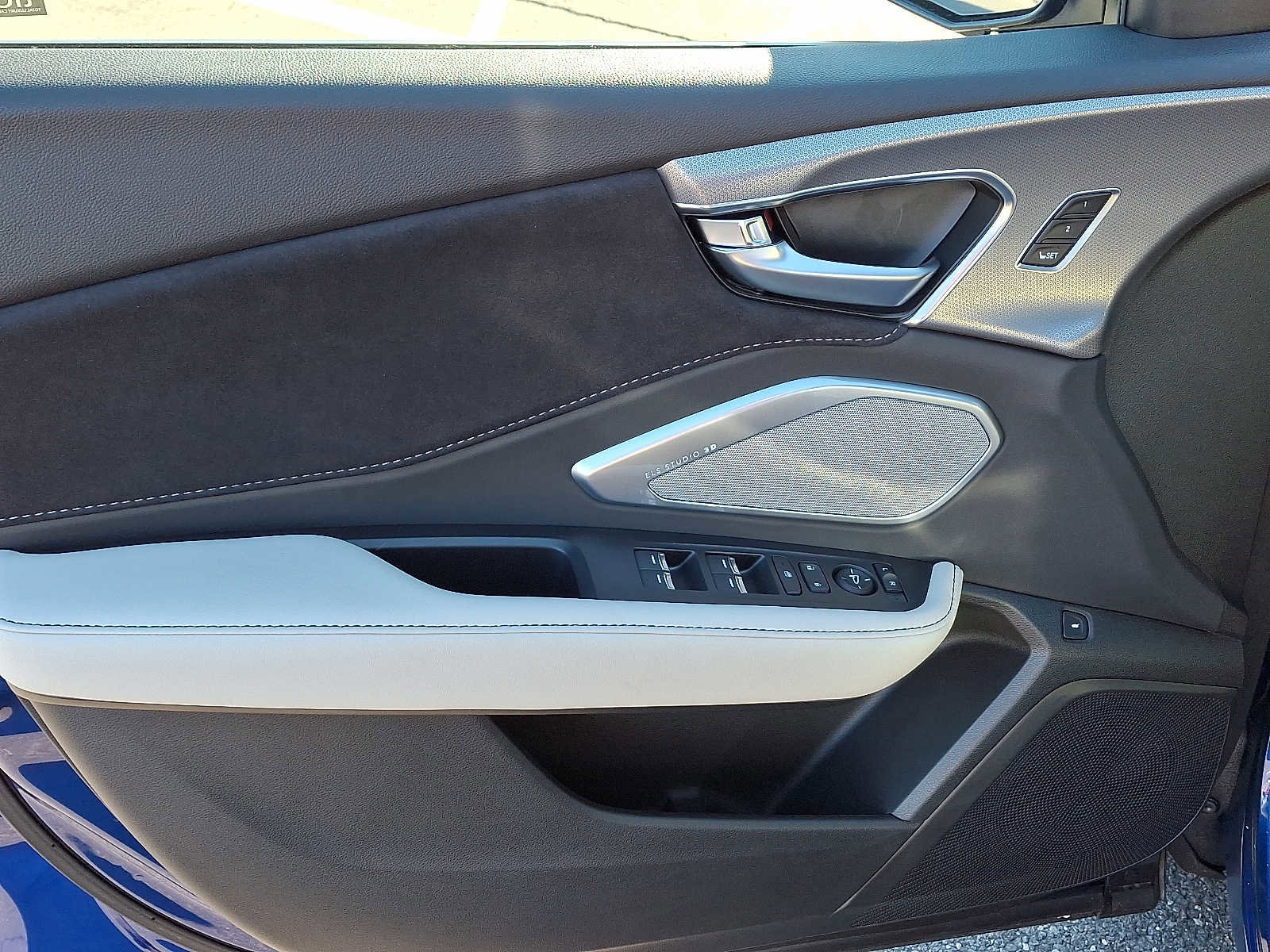 Used 2025 Acura RDX A-Spec image 13