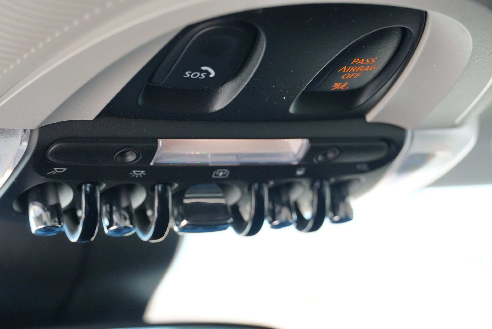 Used 2023 MINI Cooper 2-Door Hardtop image 15