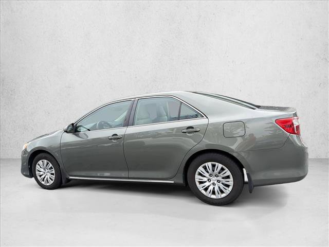 Used 2014 Toyota Camry LE FWD image 9