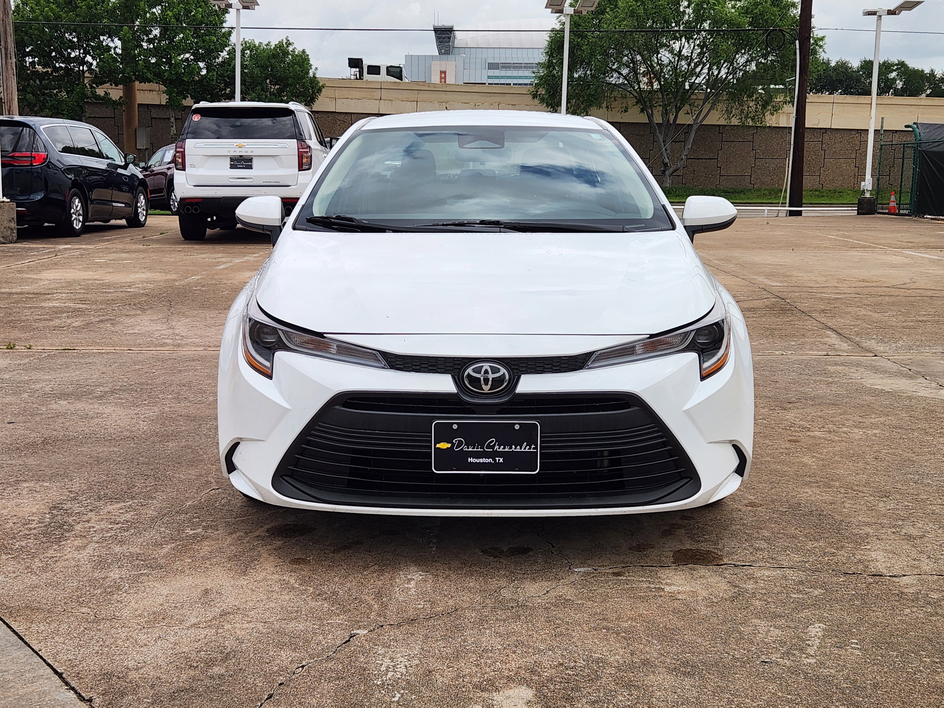 Used 2024 Toyota Corolla LE FWD image 3