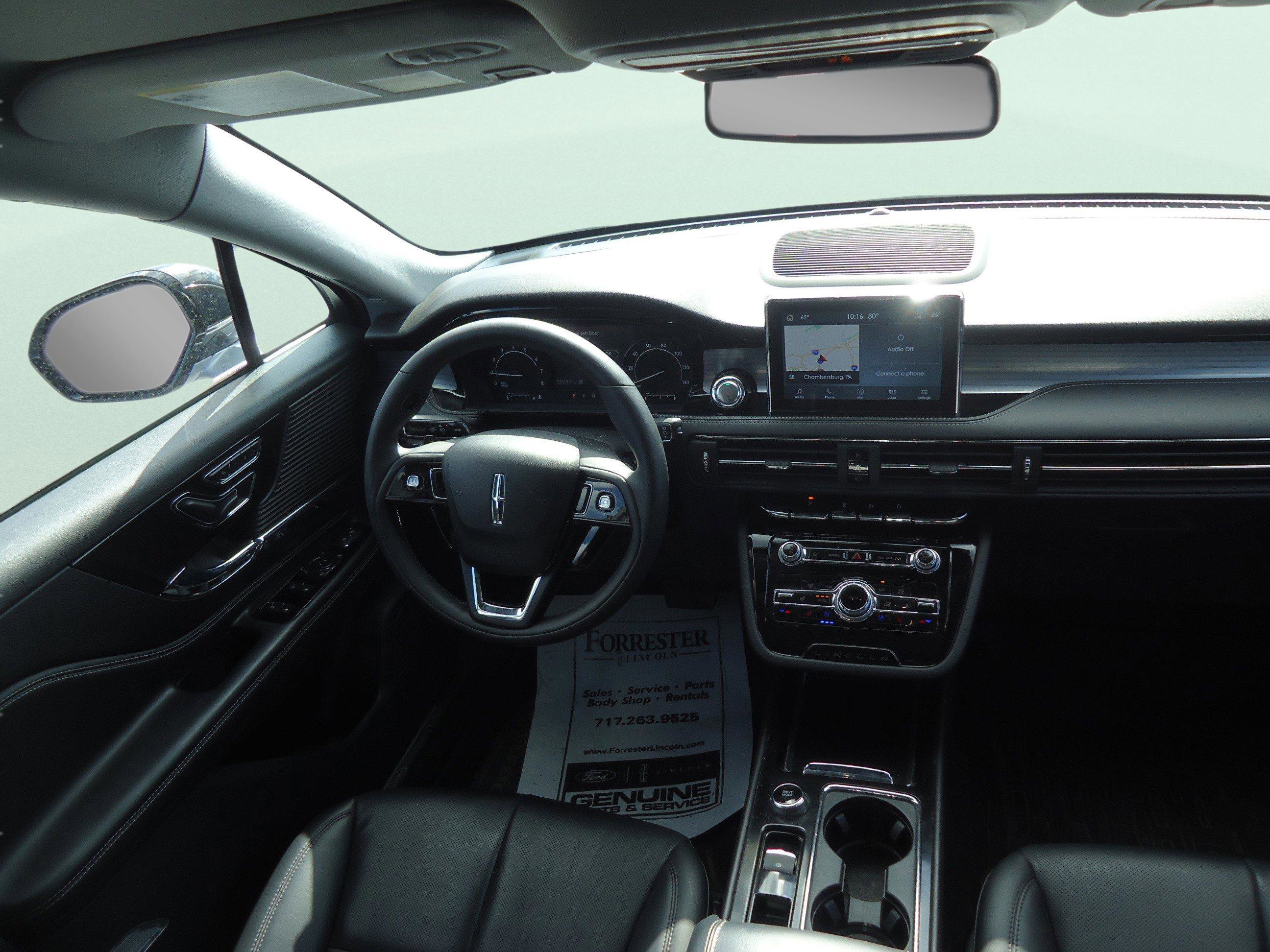 Used 2022 Lincoln Corsair AWD w/ Equipment Group 101A image 10