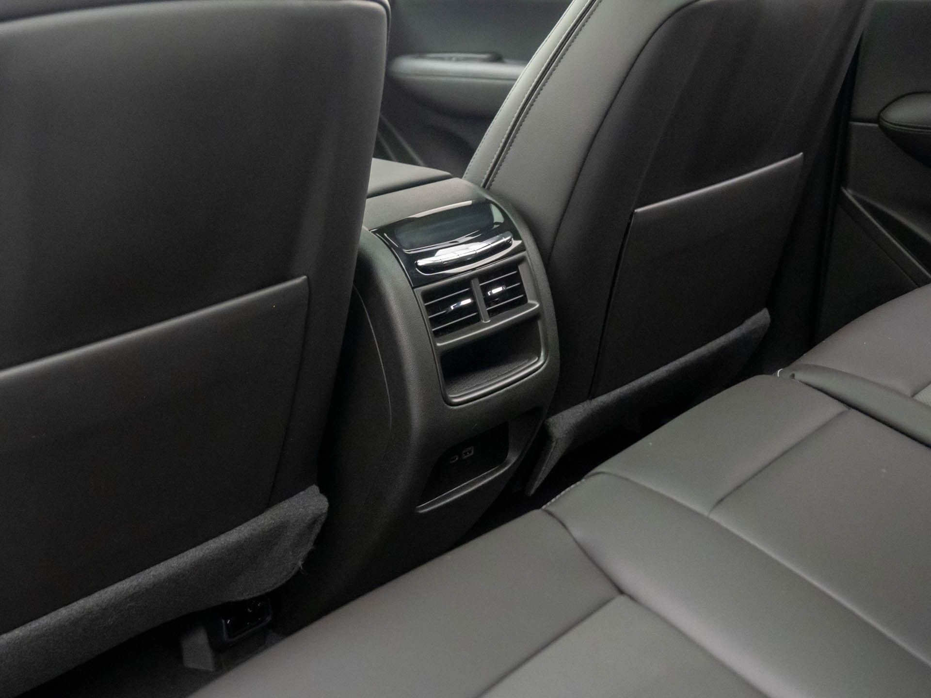 New 2026 Cadillac XT5 Premium Luxury w/ Driver Assist Package AWD/4WD image 17