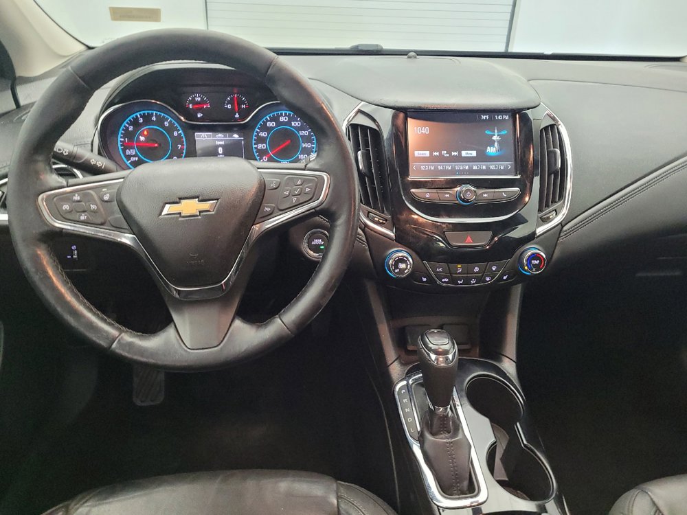 Used 2017 Chevrolet Cruze Premier FWD image 22
