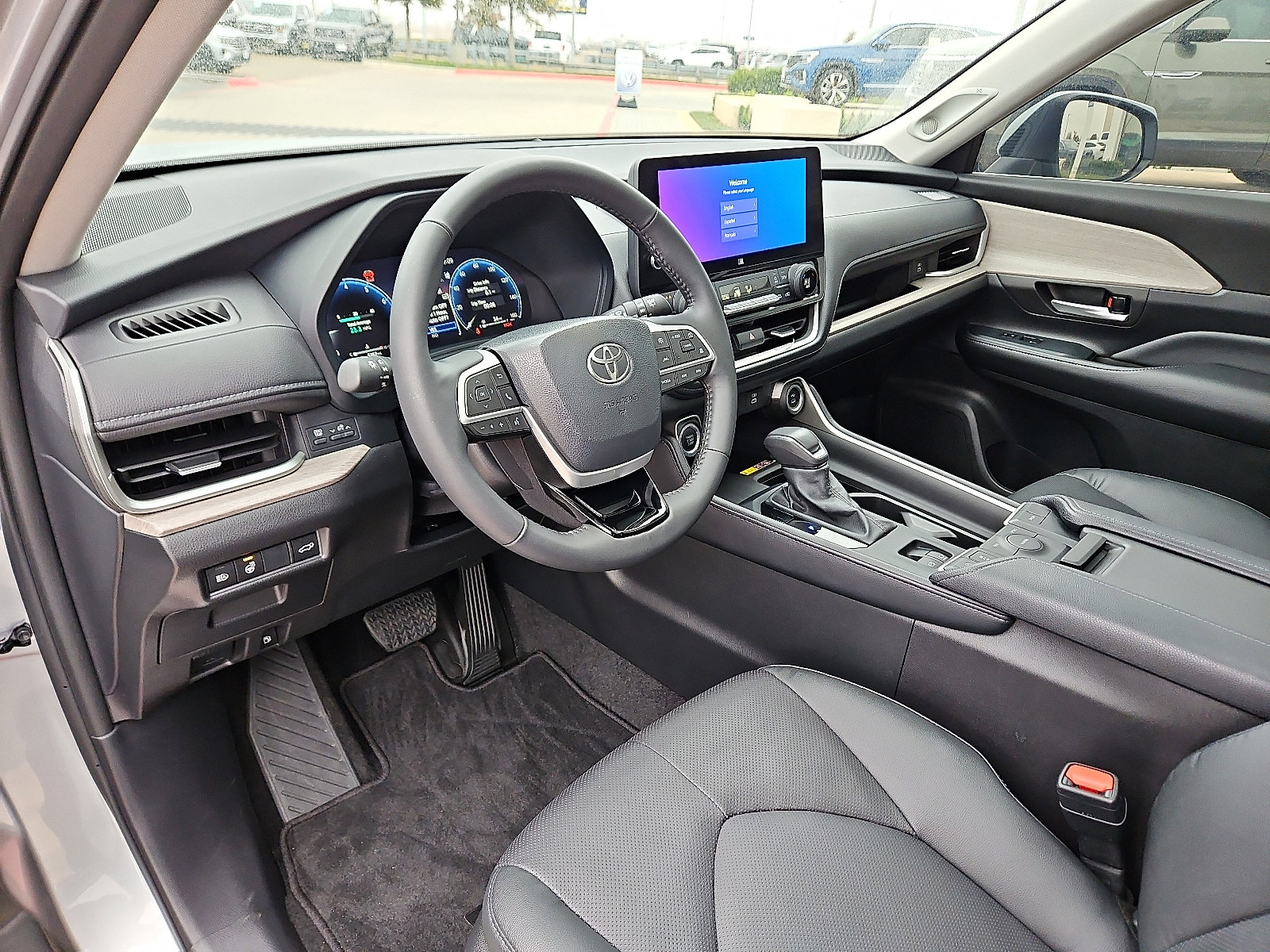 Used 2024 Toyota Grand Highlander Limited image 11