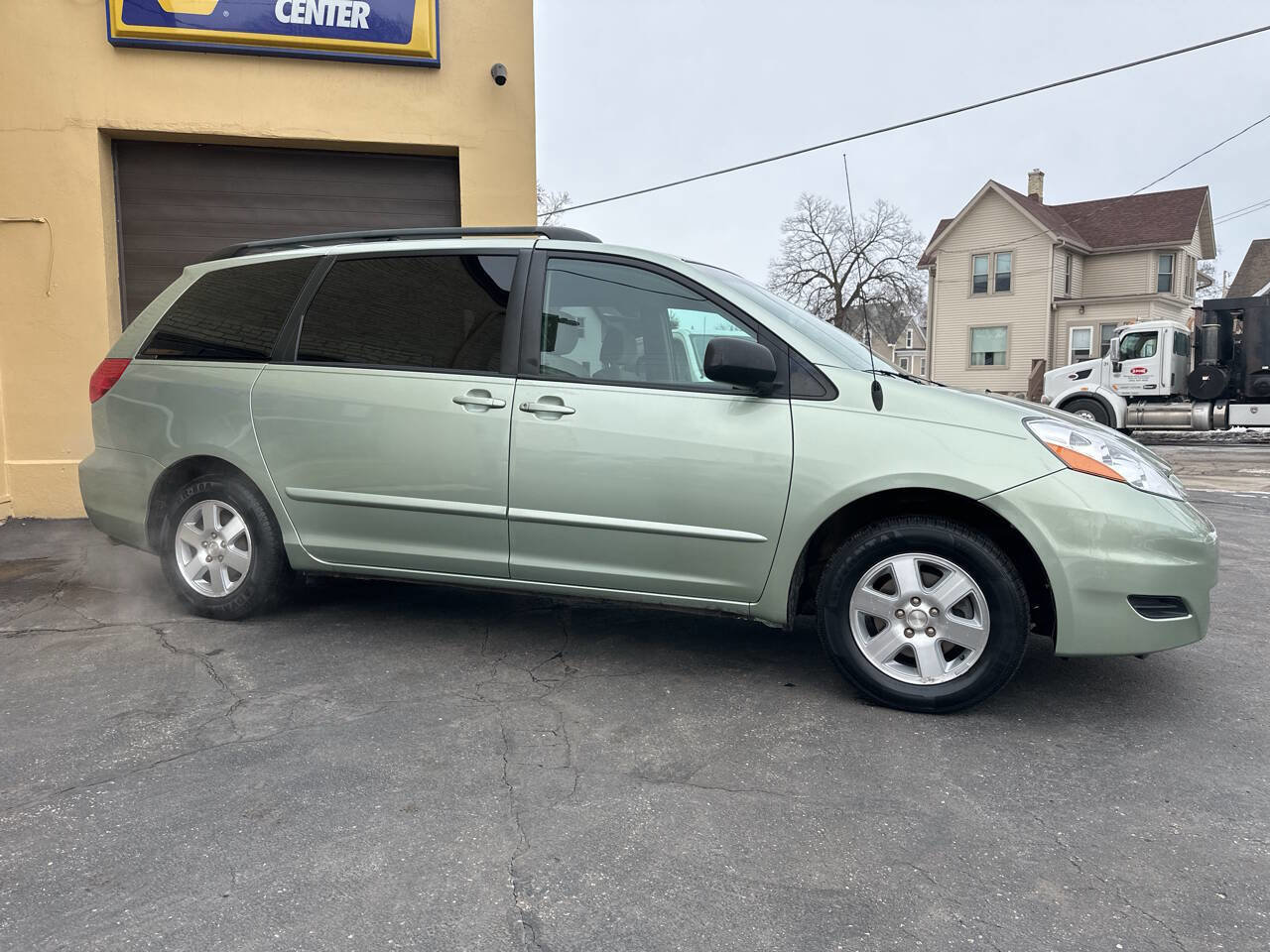 Used 2006 Toyota Sienna LE FWD image 4